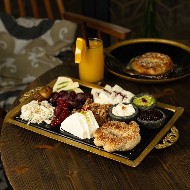 LARGE CLASSIC STEEL SERVING TRAY