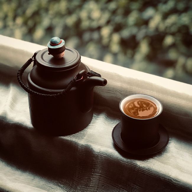 SMALL PREMIUM ENAMEL TEA KETTLE